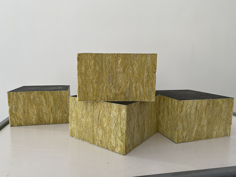 巖棉復(fù)合板